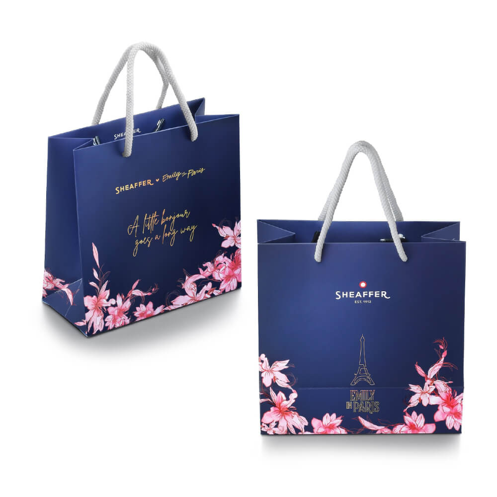 シェーファー×エミリー・イン・パリス