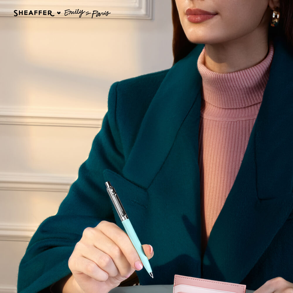 シェーファー×エミリー・イン・パリス