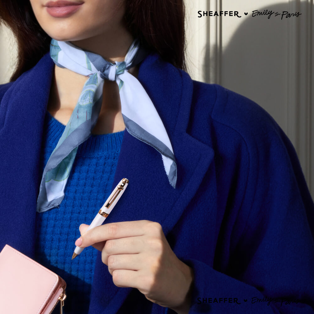 シェーファー×エミリー・イン・パリス